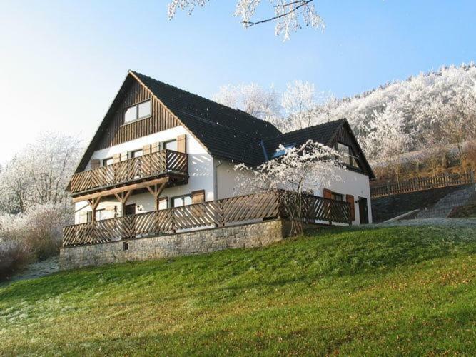 Nice Holiday Home Near Ski Area Medebach Extérieur photo